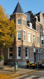 Kozijnen koffiecafe Blushing Amsterdam.jpg